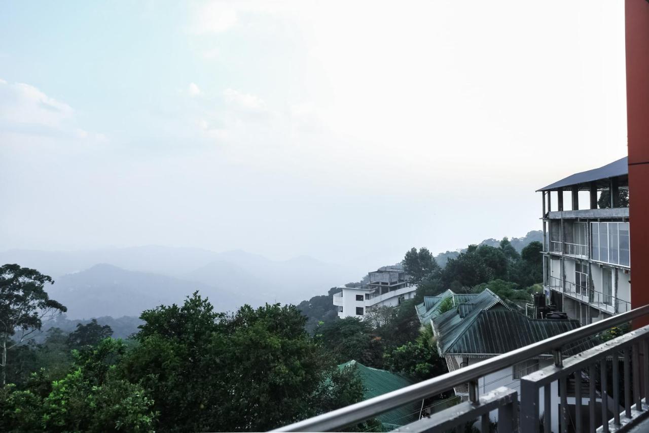 Oyo 8506 Pallivasal Munnar Luaran gambar